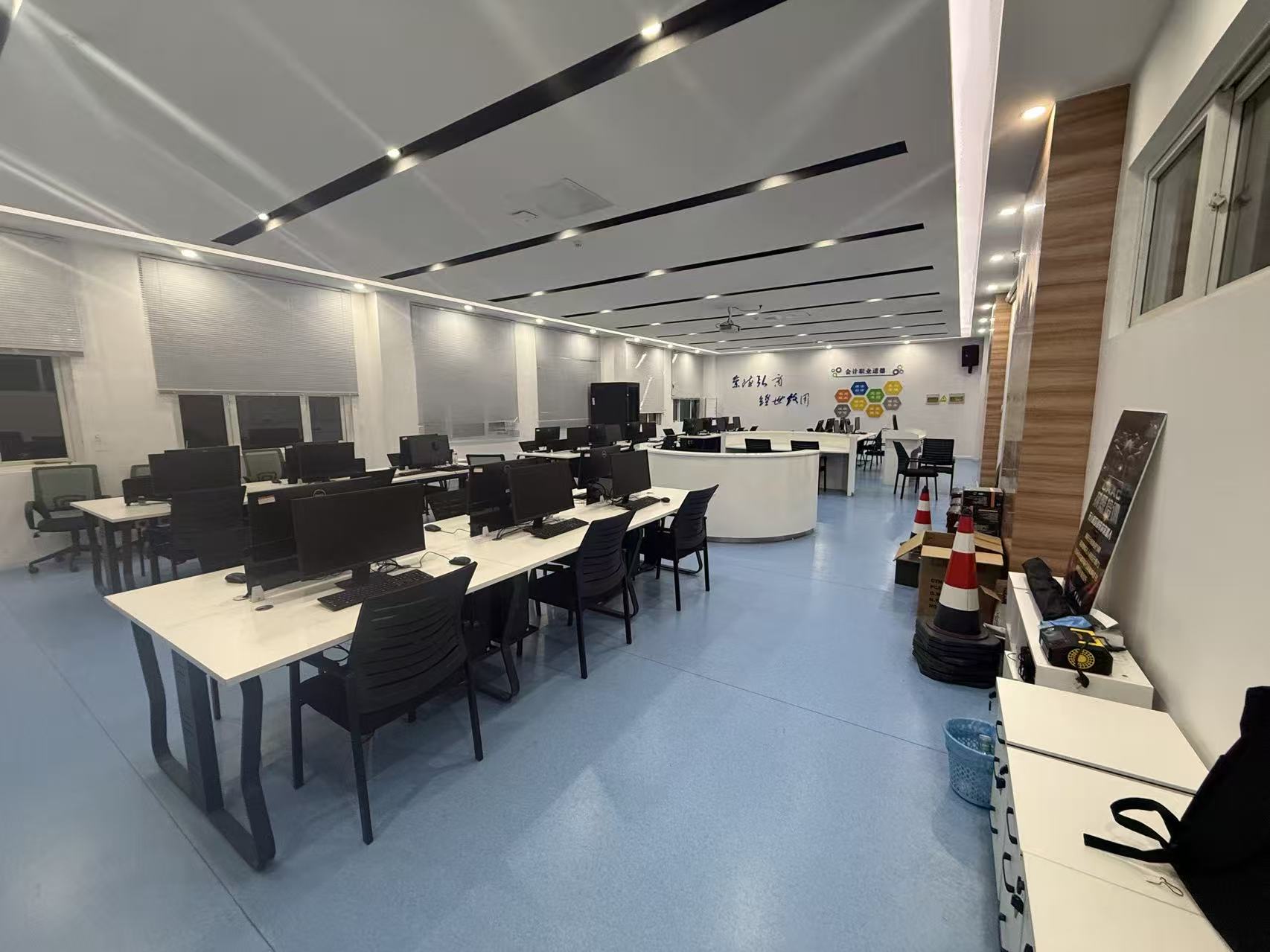 南京师范大学泰州学院地面站实训场地