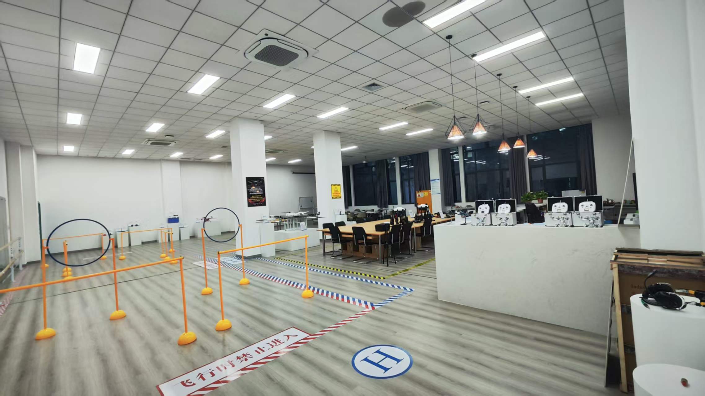 泰州学院配件展览